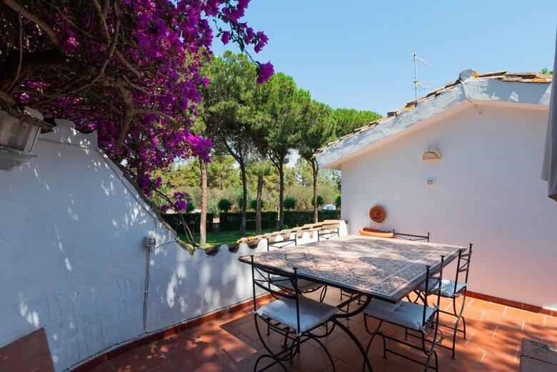 Villa Gioia, a Quiet Coastal Retreat Near Pula & Sardinia’s Famous Beaches - Fox 'e Sali-Monte Agumu, Italy