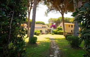 Villa Gioia, a Quiet Coastal Retreat Near Pula & Sardinia’s Famous Beaches - Fox 'e Sali-Monte Agumu, Italy