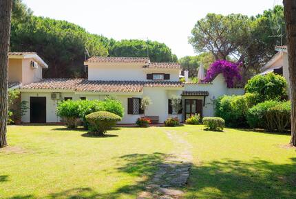 Villa Gioia, a Quiet Coastal Retreat Near Pula & Sardinia’s Famous Beaches - Fox 'e Sali-Monte Agumu, Italy
