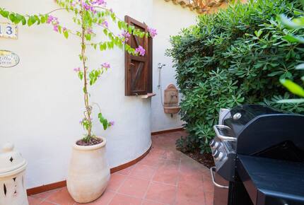 Villa Gioia, a Quiet Coastal Retreat Near Pula & Sardinia’s Famous Beaches - Fox 'e Sali-Monte Agumu, Italy