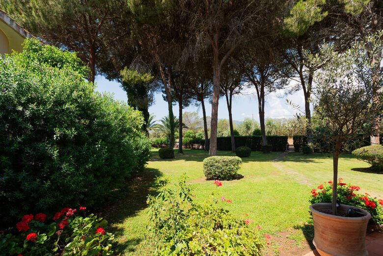 Villa Gioia, a Quiet Coastal Retreat Near Pula & Sardinia’s Famous Beaches - Fox 'e Sali-Monte Agumu, Italy