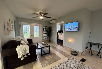 The Chesapeake Haven | 5-Acre Private Beach Getaway - Gloucester County, Virginia