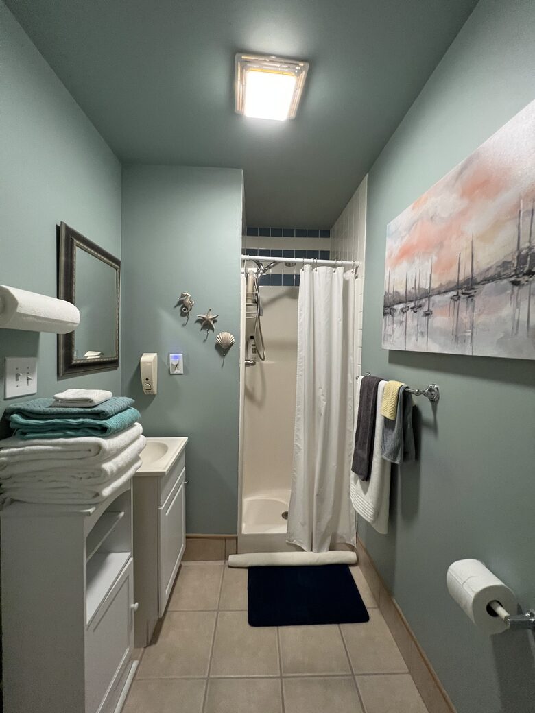 The Chesapeake Haven | 5-Acre Private Beach Getaway - Gloucester County, Virginia