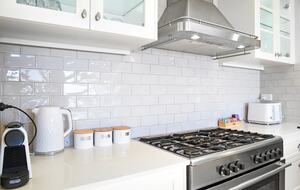 Absolute Beachfront Living with Forever Ocean Views & Sands at your Doorstep! - Palm Beach, Australia