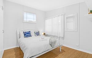 Absolute Beachfront Living with Forever Ocean Views & Sands at your Doorstep! - Palm Beach, Australia