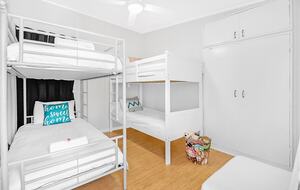 Absolute Beachfront Living with Forever Ocean Views & Sands at your Doorstep! - Palm Beach, Australia