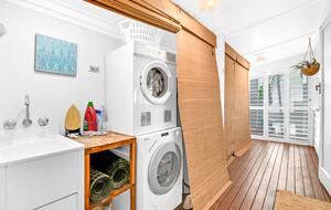 Absolute Beachfront Living with Forever Ocean Views & Sands at your Doorstep! - Palm Beach, Australia