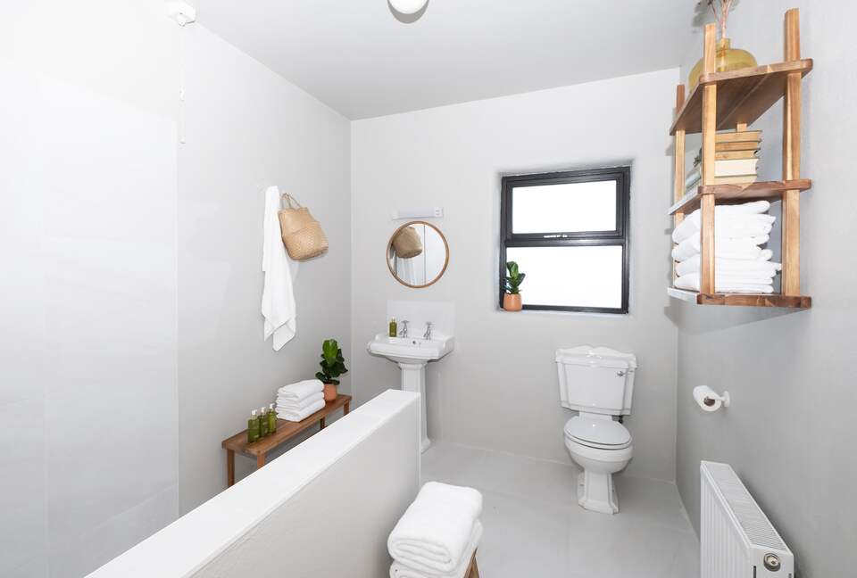 Russells Cottage Doolin - Doonnagore, Ireland