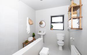 Russells Cottage Doolin - Doonnagore, Ireland