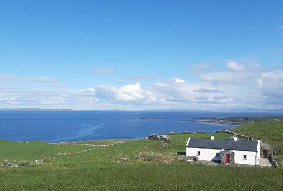 Russells Cottage Doolin - Doonnagore, Ireland