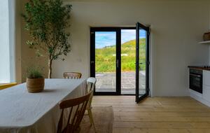 Russells Cottage Doolin - Doonnagore, Ireland