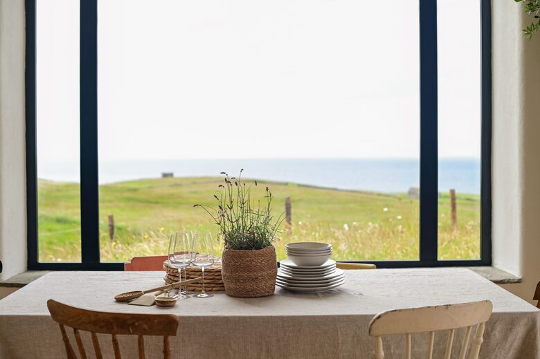 Russells Cottage Doolin - Doonnagore, Ireland