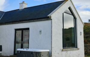 Russells Cottage Doolin - Doonnagore, Ireland