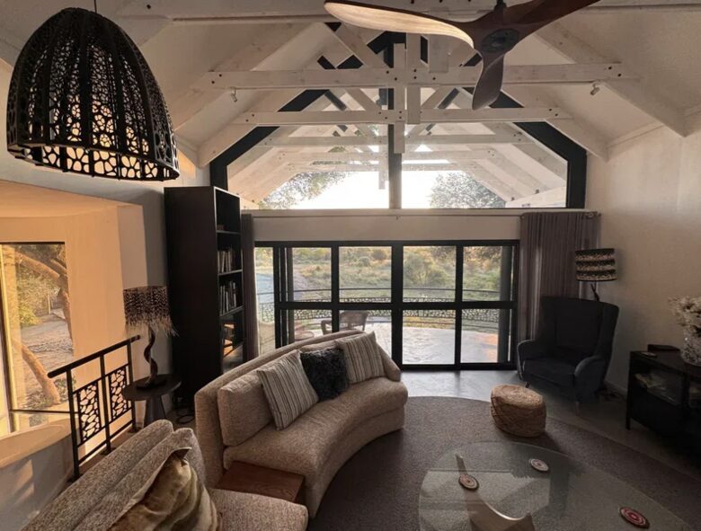 Tapologo River Lodge - Tsetsebjwe, Botswana