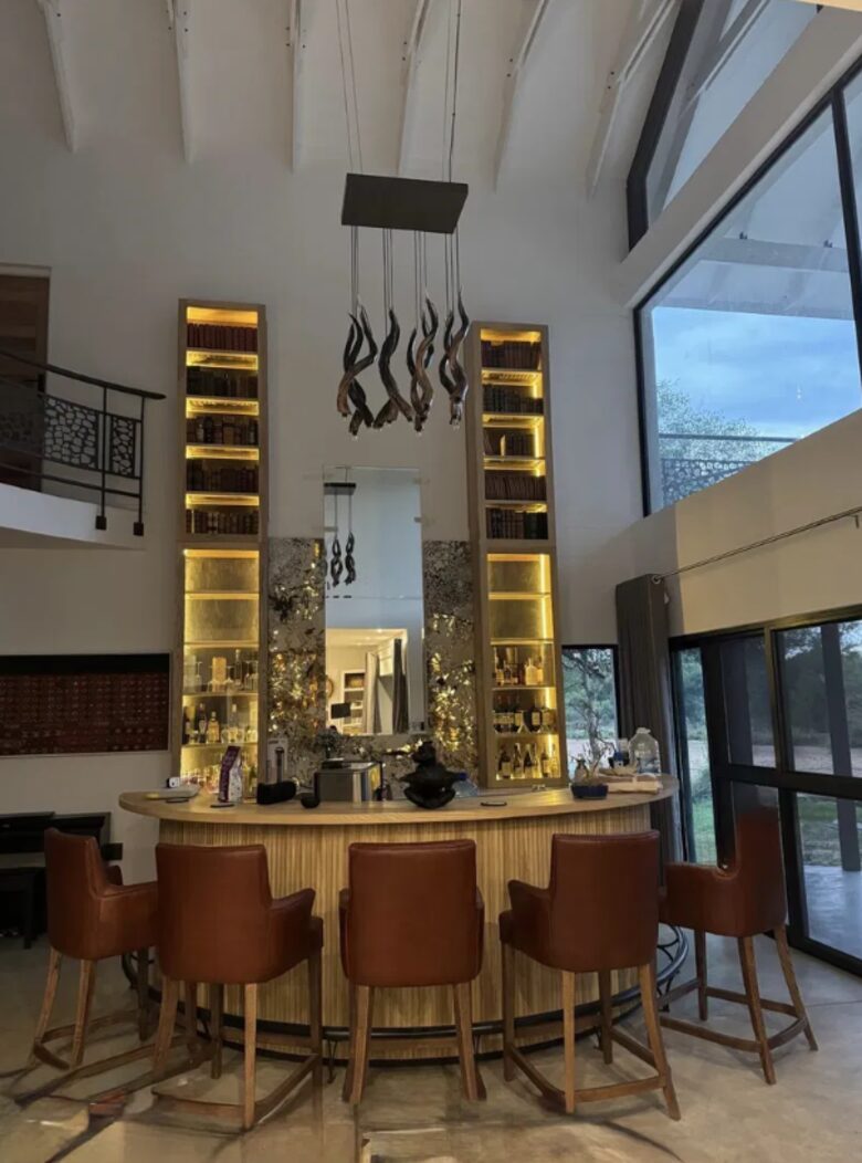 Tapologo River Lodge - Tsetsebjwe, Botswana