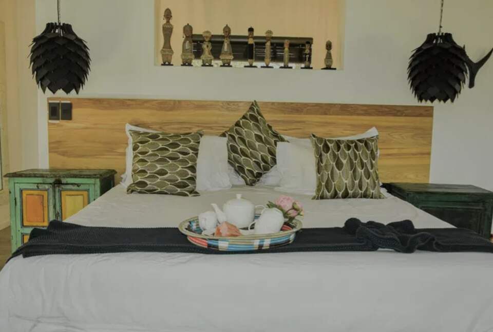 Tapologo River Lodge - Tsetsebjwe, Botswana