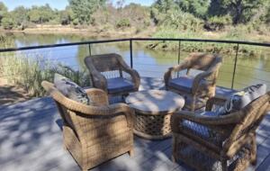 Tapologo River Lodge - Tsetsebjwe, Botswana