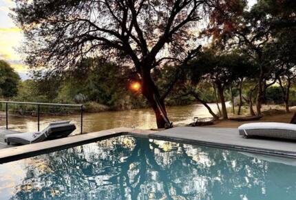 Tapologo River Lodge - Tsetsebjwe, Botswana