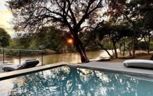 Tapologo River Lodge - Tsetsebjwe, Botswana