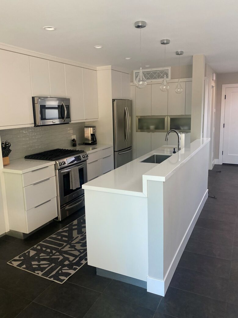 The Surfrider Del Mar - Del Mar, California