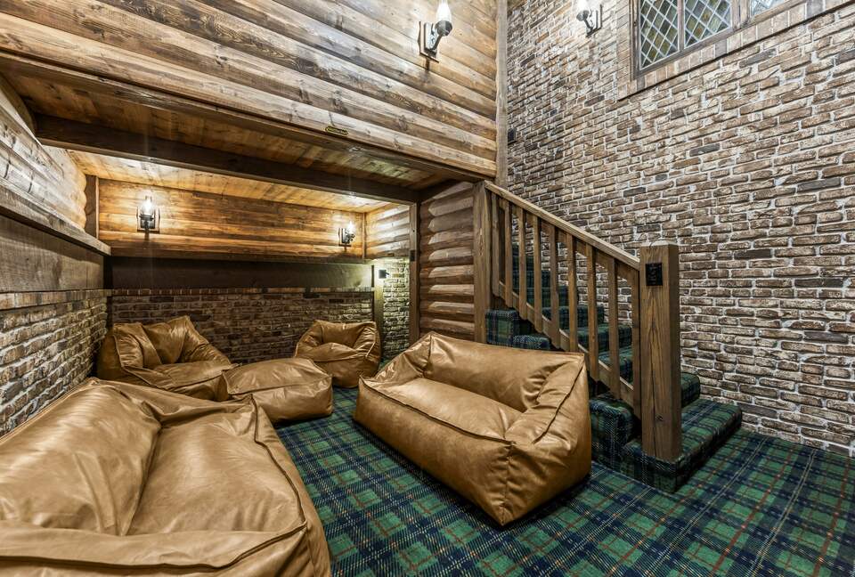 Rustic-Modern Mountain Haven near Waterfalls, Trails & Lake Glenville - Welcome to Fox and Fern Lodge - Glenville, North Carolina