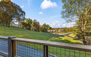 Rustic-Modern Mountain Haven near Waterfalls, Trails & Lake Glenville - Welcome to Fox and Fern Lodge - Glenville, North Carolina