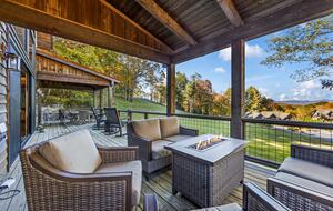 Rustic-Modern Mountain Haven near Waterfalls, Trails & Lake Glenville - Welcome to Fox and Fern Lodge - Glenville, North Carolina