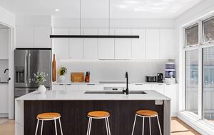 Coastal Calm | Pool, Spa & Sauna Escape near Rosebud Beach - Melbourne, Australia