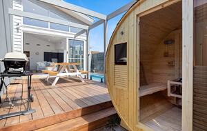 Coastal Calm | Pool, Spa & Sauna Escape near Rosebud Beach - Melbourne, Australia