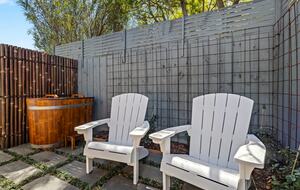 Coastal Calm | Pool, Spa & Sauna Escape near Rosebud Beach - Melbourne, Australia