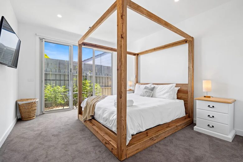 Coastal Calm | Pool, Spa & Sauna Escape near Rosebud Beach - Melbourne, Australia