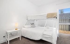 Coastal Calm | Pool, Spa & Sauna Escape near Rosebud Beach - Melbourne, Australia