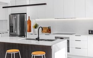 Coastal Calm | Pool, Spa & Sauna Escape near Rosebud Beach - Melbourne, Australia