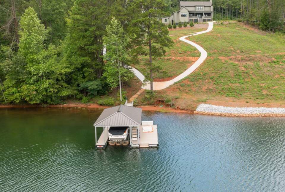 Luxury Lake House Near Clemson - Six Mile, South Carolina