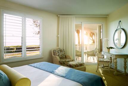 Tranquil Oceanfront Island Escape with Resort Amenities - Sanibel Island, Florida