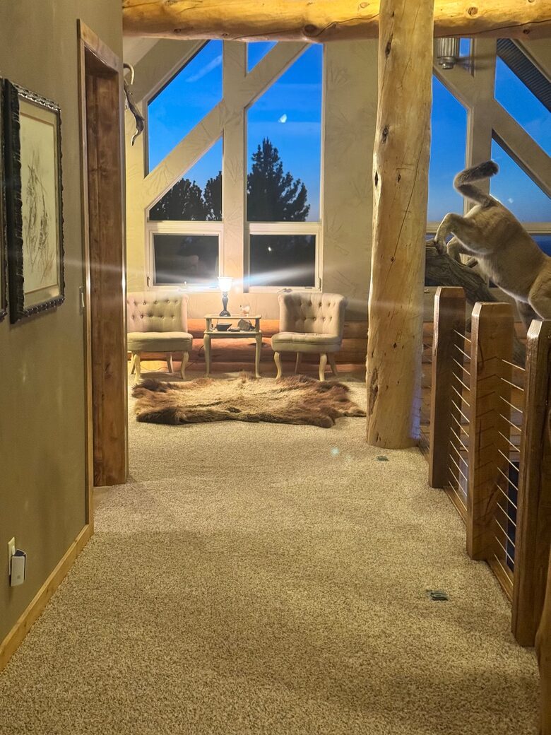 Rustic Elegance on Casper Mountain | Family Log Home Getaway - Casper, Wyoming