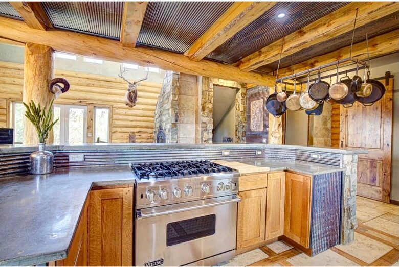 Rustic Elegance on Casper Mountain | Family Log Home Getaway - Casper, Wyoming