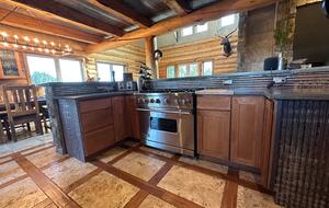 Rustic Elegance on Casper Mountain | Family Log Home Getaway - Casper, Wyoming