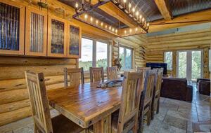 Rustic Elegance on Casper Mountain | Family Log Home Getaway - Casper, Wyoming