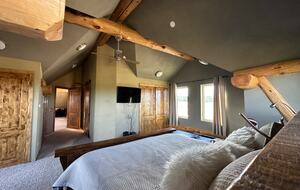 Rustic Elegance on Casper Mountain | Family Log Home Getaway - Casper, Wyoming