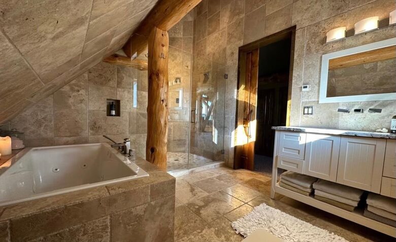 Rustic Elegance on Casper Mountain | Family Log Home Getaway - Casper, Wyoming