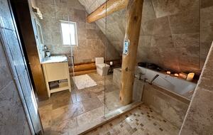 Rustic Elegance on Casper Mountain | Family Log Home Getaway - Casper, Wyoming