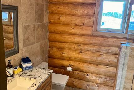 Rustic Elegance on Casper Mountain | Family Log Home Getaway - Casper, Wyoming