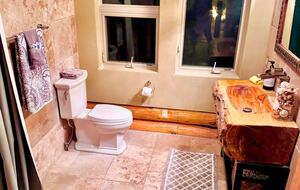 Rustic Elegance on Casper Mountain | Family Log Home Getaway - Casper, Wyoming