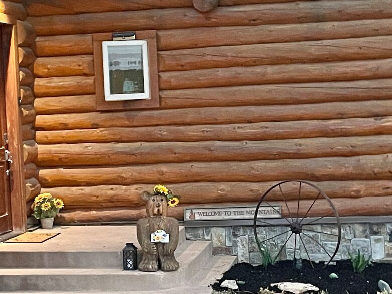 Rustic Elegance on Casper Mountain | Family Log Home Getaway - Casper, Wyoming