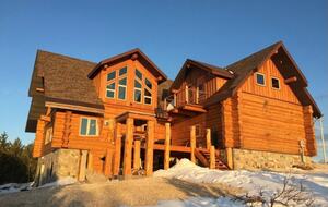 Rustic Elegance on Casper Mountain | Family Log Home Getaway - Casper, Wyoming