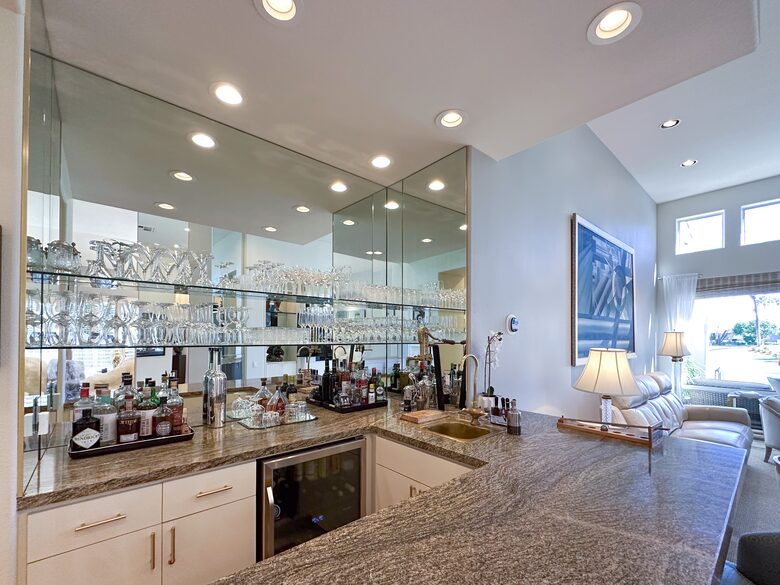 Entertainer's Bar Overlooking Lounge