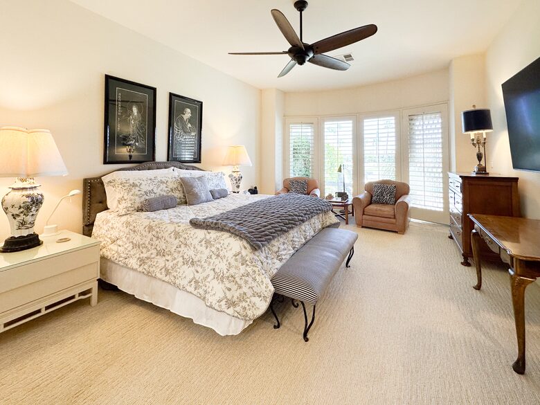 Master Suite with California King Bed