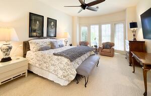 Master Suite with California King Bed