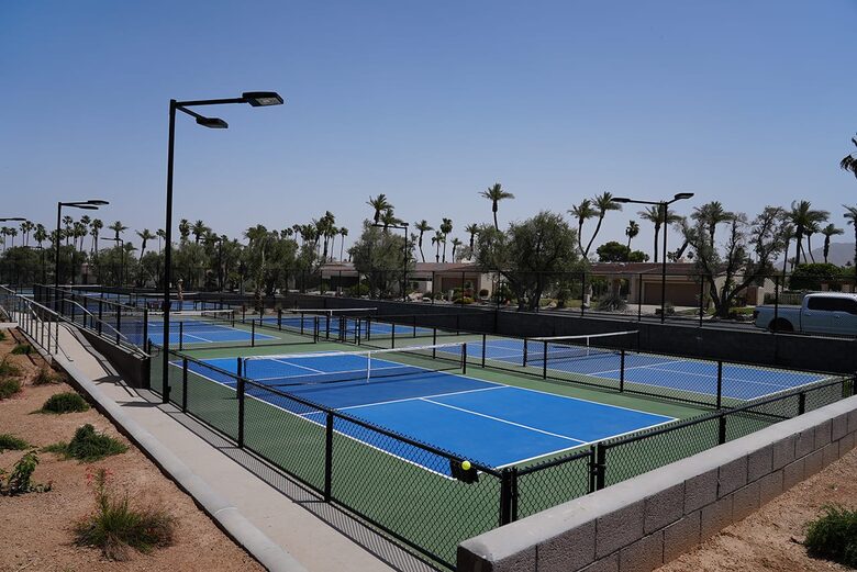 Resort-Style Recreation with Pickleball and Tennis Courts